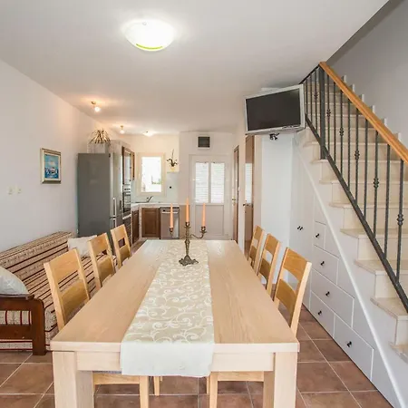 House Suzi1 Ferienhaus *